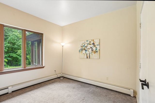 76 Foster Rd, Ashby, MA 01431