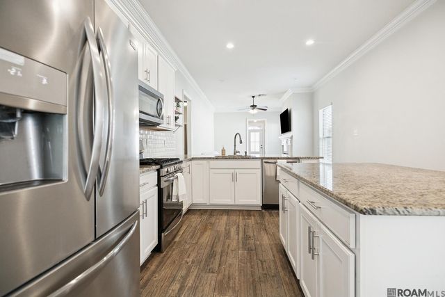 168 Lake Breeze Dr, Baton Rouge, LA 70820