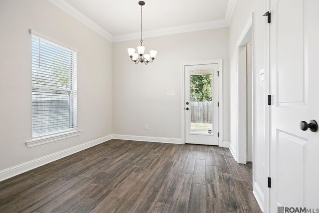 168 Lake Breeze Dr, Baton Rouge, LA 70820