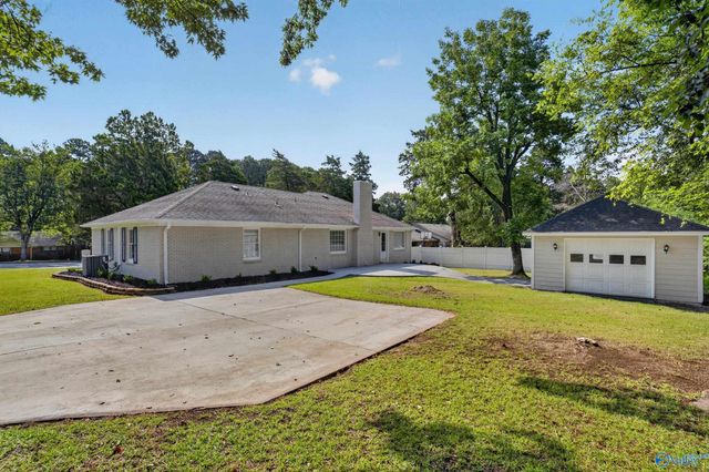 3401 Timber Way SW, Decatur, AL 35603