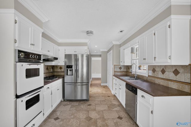 3401 Timber Way SW, Decatur, AL 35603