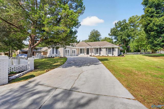 3401 Timber Way SW, Decatur, AL 35603