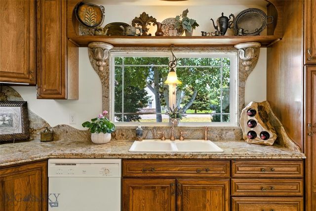 12 Pathfinder Trail, Bozeman, MT 59718