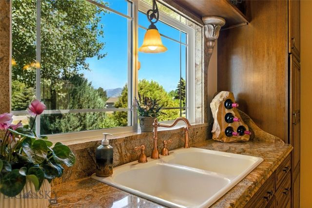 12 Pathfinder Trail, Bozeman, MT 59718