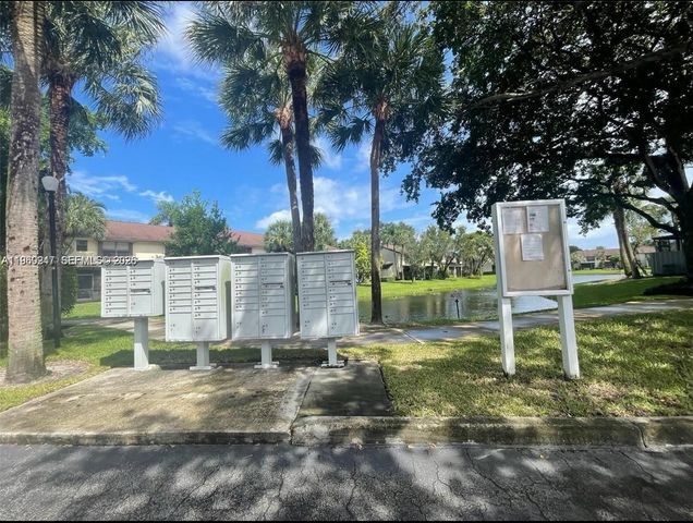 4541 S Carambola Cir S 27266, Coconut Creek, FL 33066