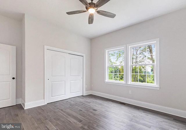2640 EAGLE LN, Hellertown, PA 18055