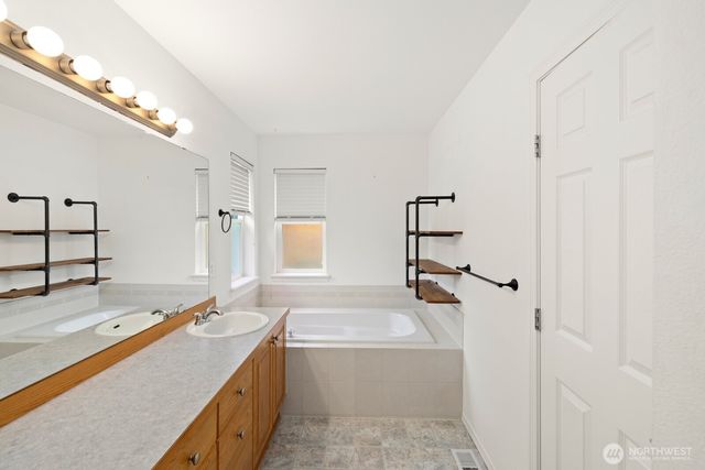 8307 210th Avenue Ct E, Bonney Lake, WA 98391