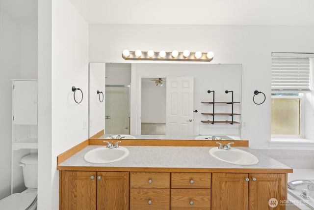 8307 210th Avenue Ct E, Bonney Lake, WA 98391