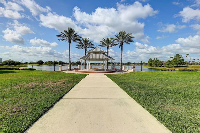10788 SW Vasari Way, Port St. Lucie, FL 34987
