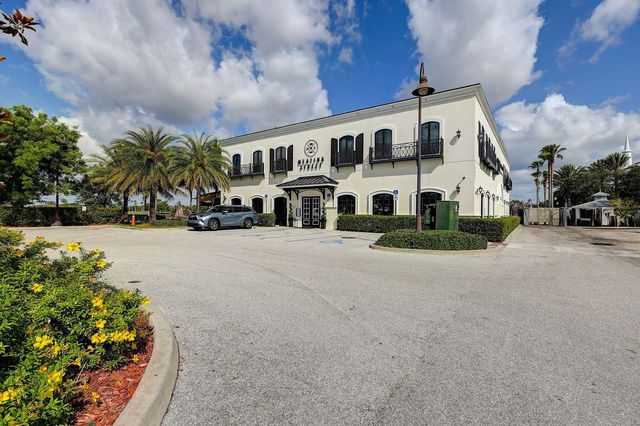 10788 SW Vasari Way, Port St. Lucie, FL 34987