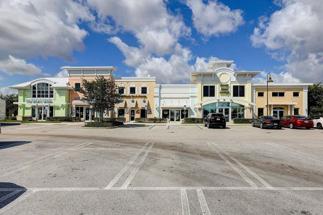 10788 SW Vasari Way, Port St. Lucie, FL 34987