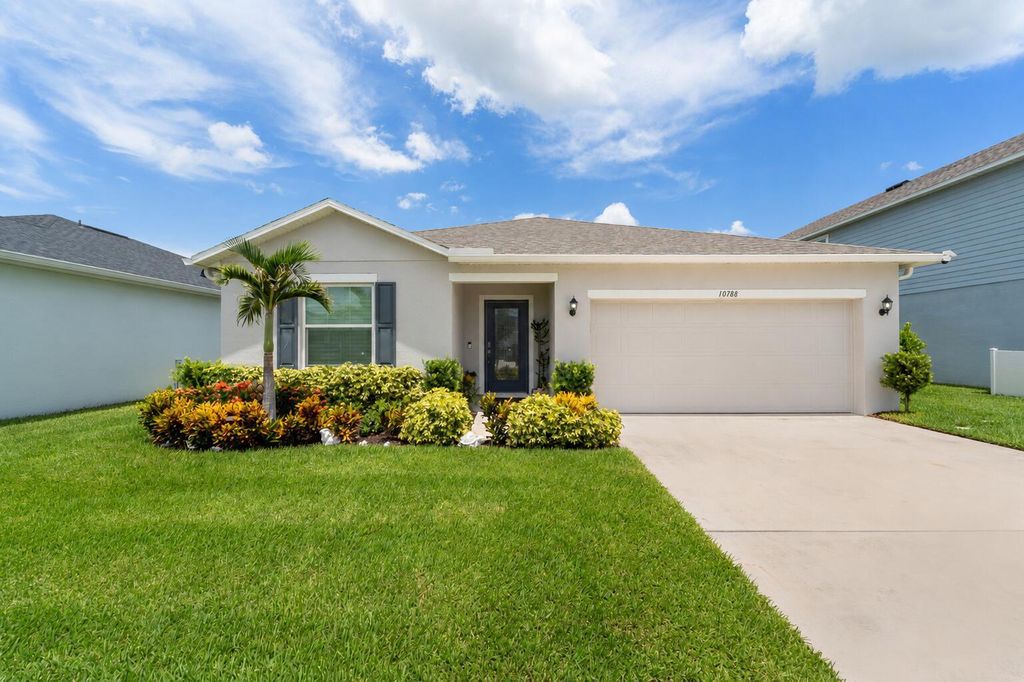 10788 SW Vasari Way, Port St. Lucie, FL 34987