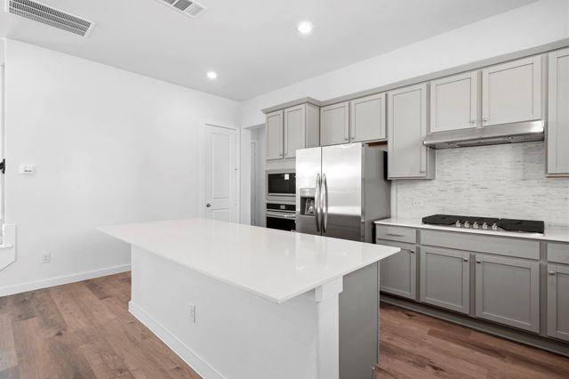 1107 Mercantile Street, Richmond, TX 77406