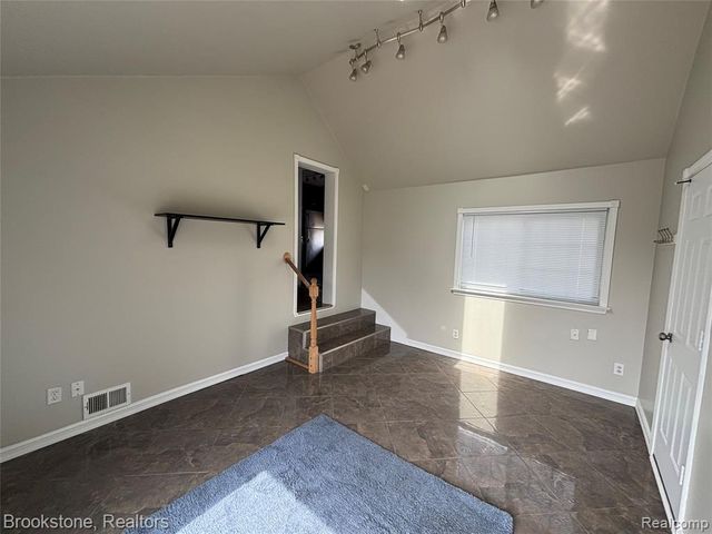 19235 Philomene Boulevard, Allen Park, MI 48101