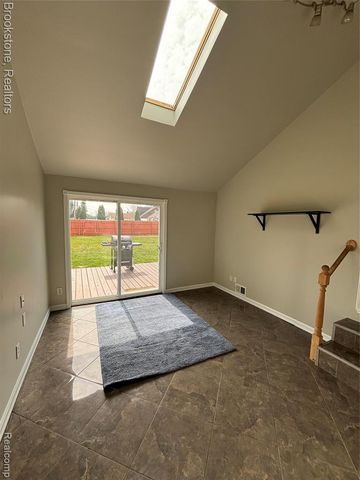 19235 Philomene Boulevard, Allen Park, MI 48101