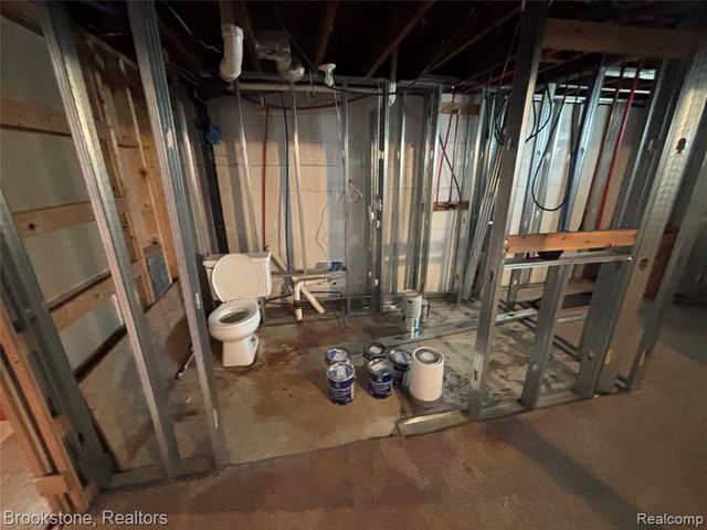 19235 Philomene Boulevard, Allen Park, MI 48101