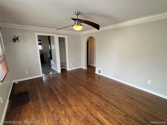 19235 Philomene Boulevard, Allen Park, MI 48101