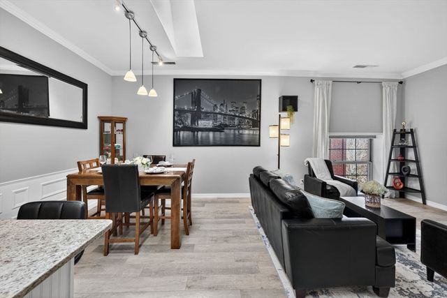 54 Forest St 411, Medford, MA 02155