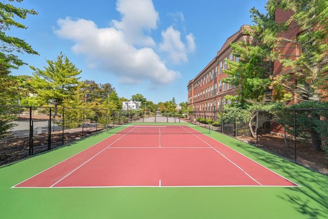 54 Forest St 411, Medford, MA 02155