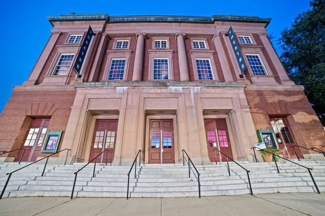 54 Forest St 411, Medford, MA 02155