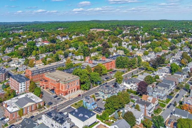 54 Forest St 411, Medford, MA 02155