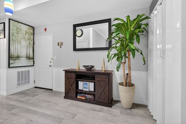 54 Forest St 411, Medford, MA 02155