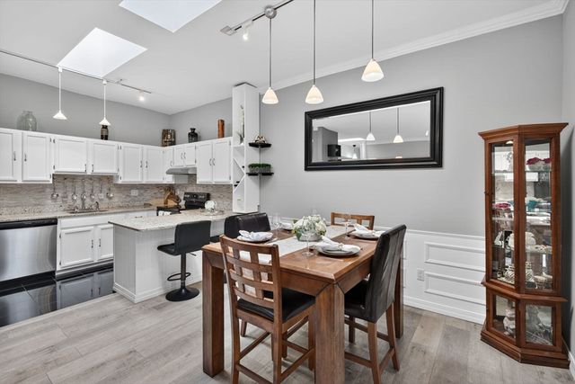 54 Forest St 411, Medford, MA 02155