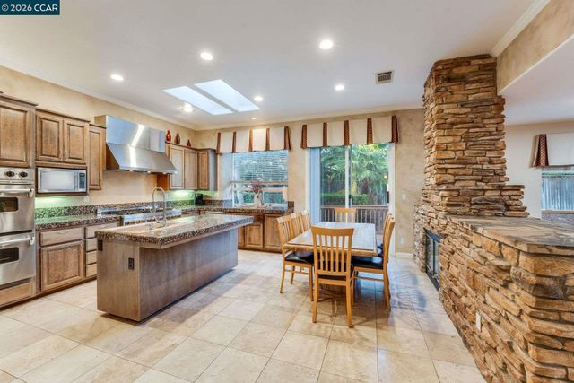 1105 Peacock Creek Drive, Clayton, CA 94517