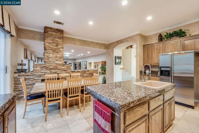 1105 Peacock Creek Drive, Clayton, CA 94517