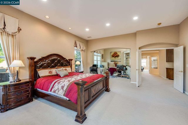 1105 Peacock Creek Drive, Clayton, CA 94517