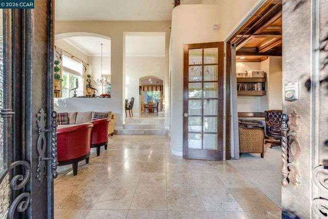 1105 Peacock Creek Drive, Clayton, CA 94517