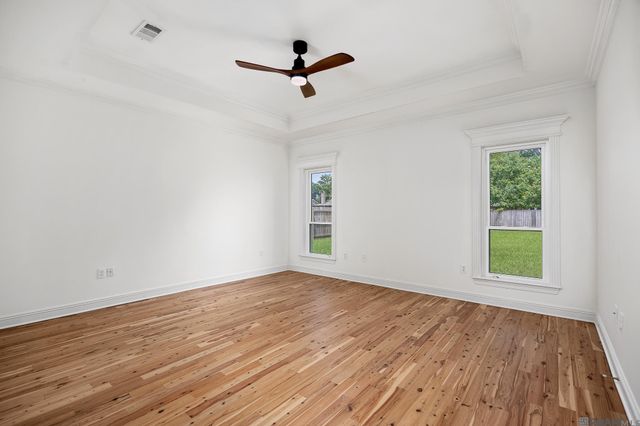 10417 Oakline Dr, Baton Rouge, LA 70809