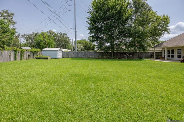 10417 Oakline Dr, Baton Rouge, LA 70809