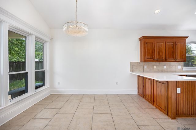 10417 Oakline Dr, Baton Rouge, LA 70809