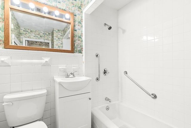 80 Nelson St, Winchester, MA 01890