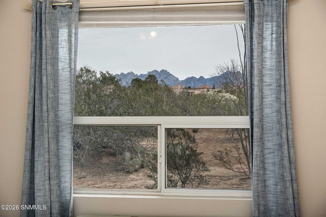 4300 Diamondback Drive, Las Cruces, NM 88011