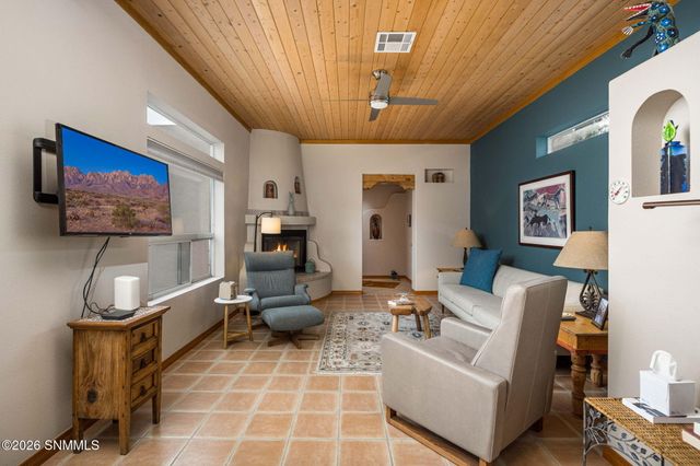 4300 Diamondback Drive, Las Cruces, NM 88011