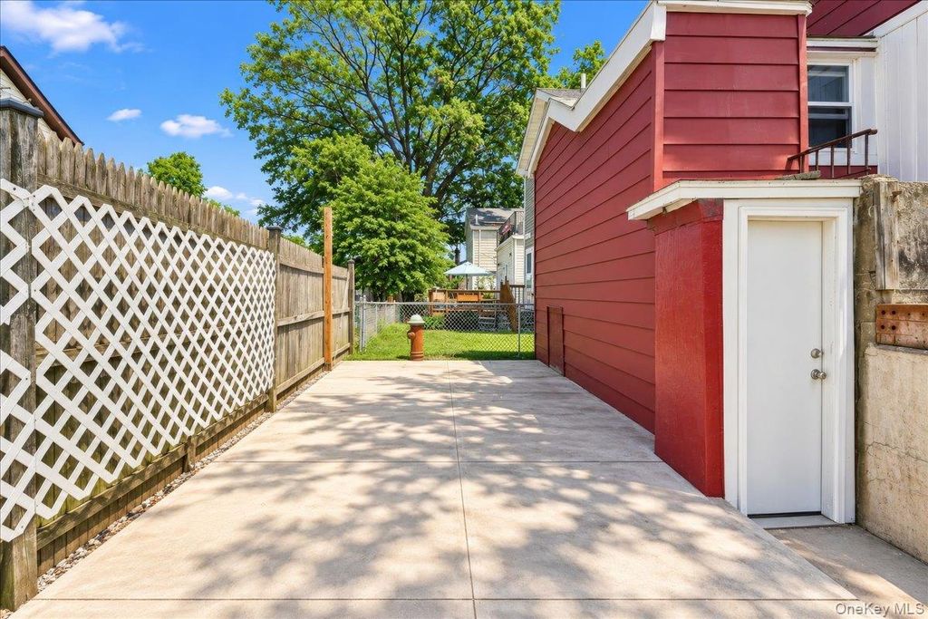 86B Edgewater Park 86, Bronx, NY 10465 — photo 3