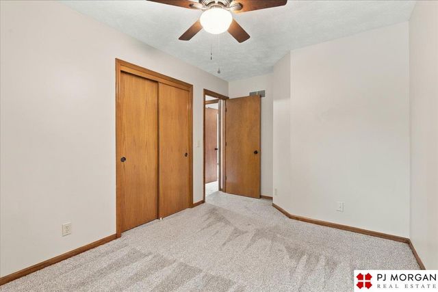 8035 Vernon Avenue, Omaha, NE 68134