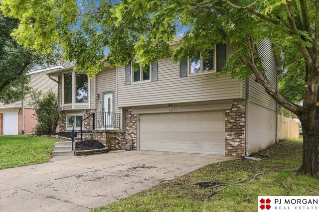 8035 Vernon Avenue, Omaha, NE 68134