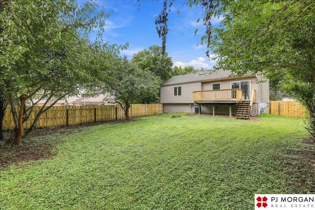 8035 Vernon Avenue, Omaha, NE 68134