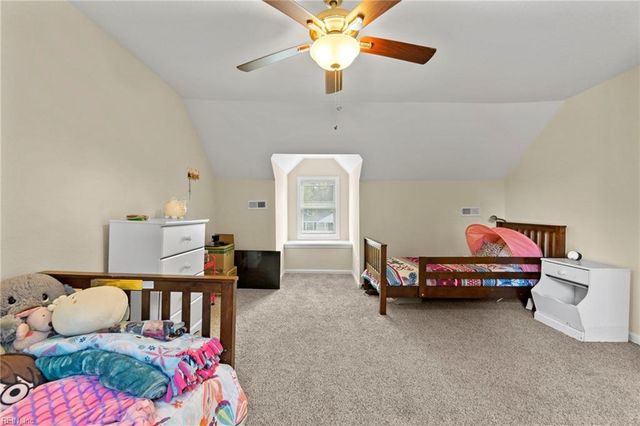 12 Greenbrier RD, Portsmouth, VA 23707