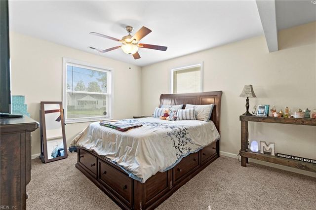 12 Greenbrier RD, Portsmouth, VA 23707