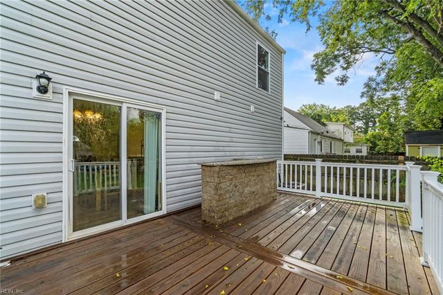 12 Greenbrier RD, Portsmouth, VA 23707