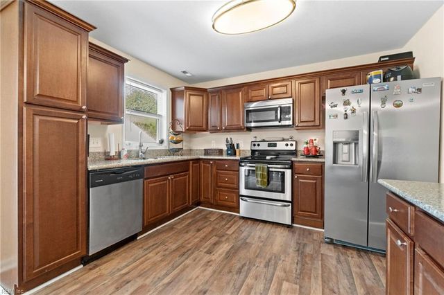 12 Greenbrier RD, Portsmouth, VA 23707