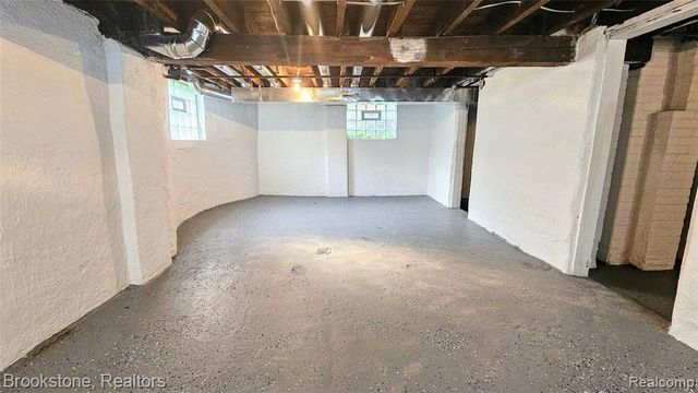 2520 Seyburn Street, Detroit, MI 48214