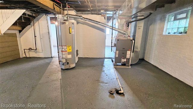 2520 Seyburn Street, Detroit, MI 48214