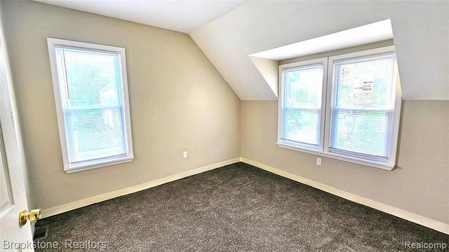 2520 Seyburn Street, Detroit, MI 48214