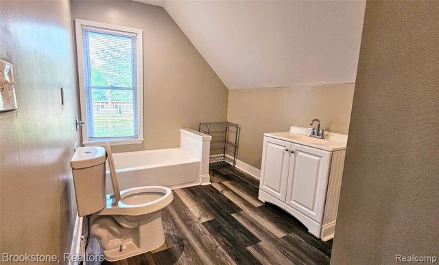 2520 Seyburn Street, Detroit, MI 48214