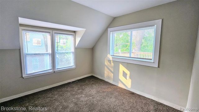 2520 Seyburn Street, Detroit, MI 48214